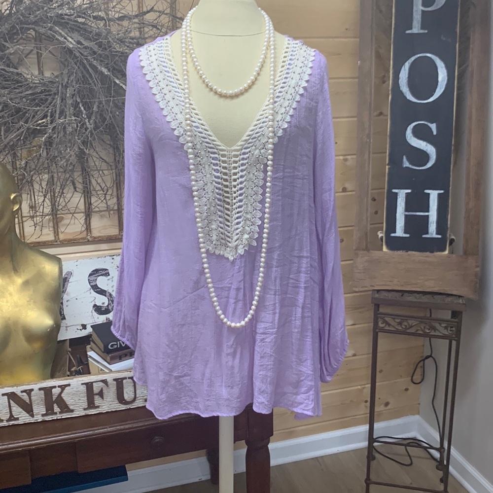 Noa Elle Beautiful Lavendar Top